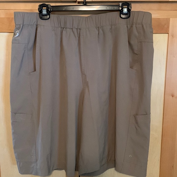 Magellan shorts. Size X-Large - Picture 1 of 4